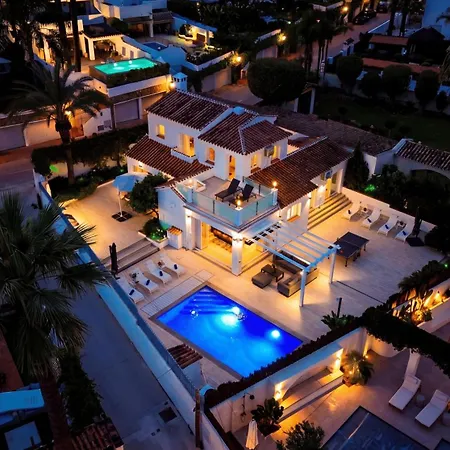 Vacation I Serendi, Private Heated Pool, Prime Location, Walking To Puerto Banus, American Bbq, Gym, World-class Dining *